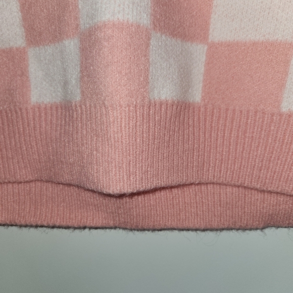NWT Cider Pink/White Checkered Sweater Vest Size XL Soft Cozy Ribbed V-Neck - Picture 7 of 10